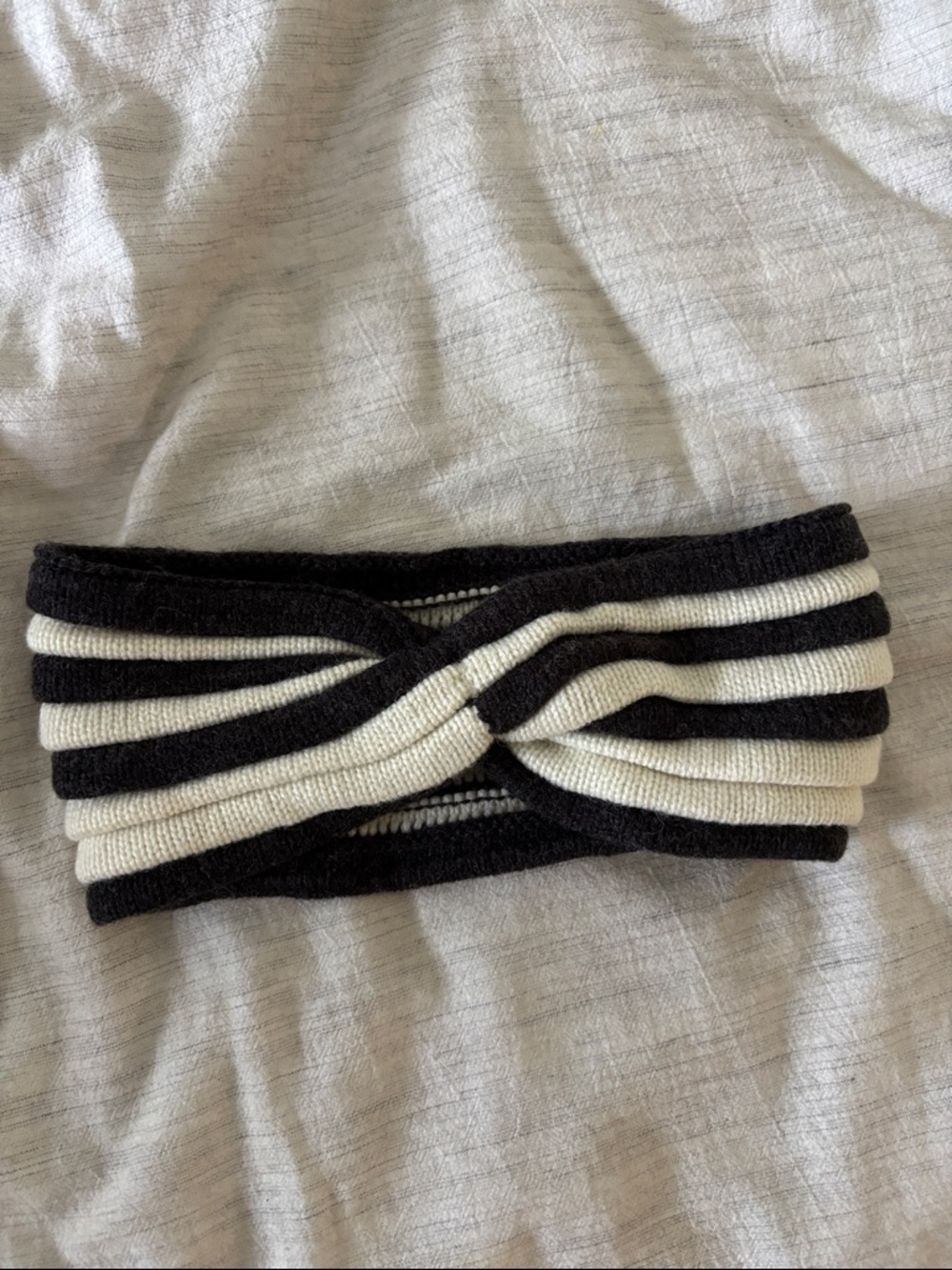 Striped Knitted Twist Headband - Black & Cream